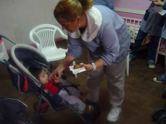 fotos/2011-06-09 - Cumple Iara/P1020056.JPG